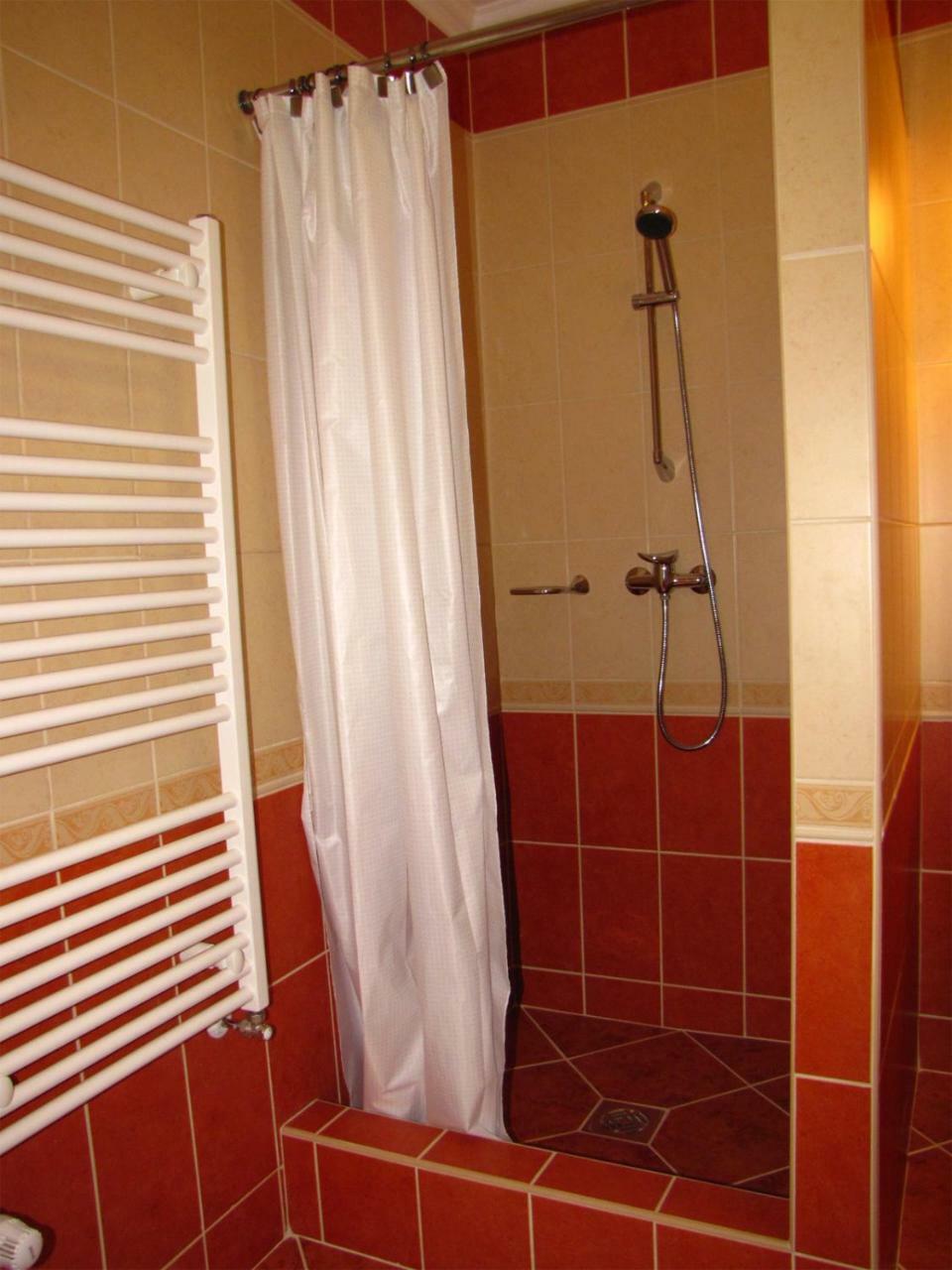 Szegfu Apartman Villa Hajdúszoboszló Exterior foto