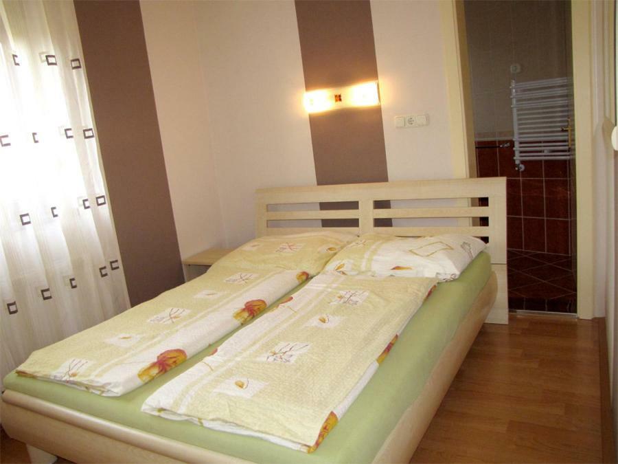 Szegfu Apartman Villa Hajdúszoboszló Exterior foto