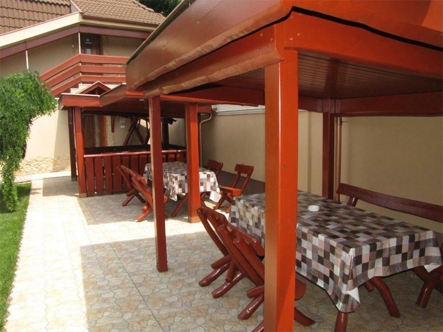 Szegfu Apartman Villa Hajdúszoboszló Exterior foto